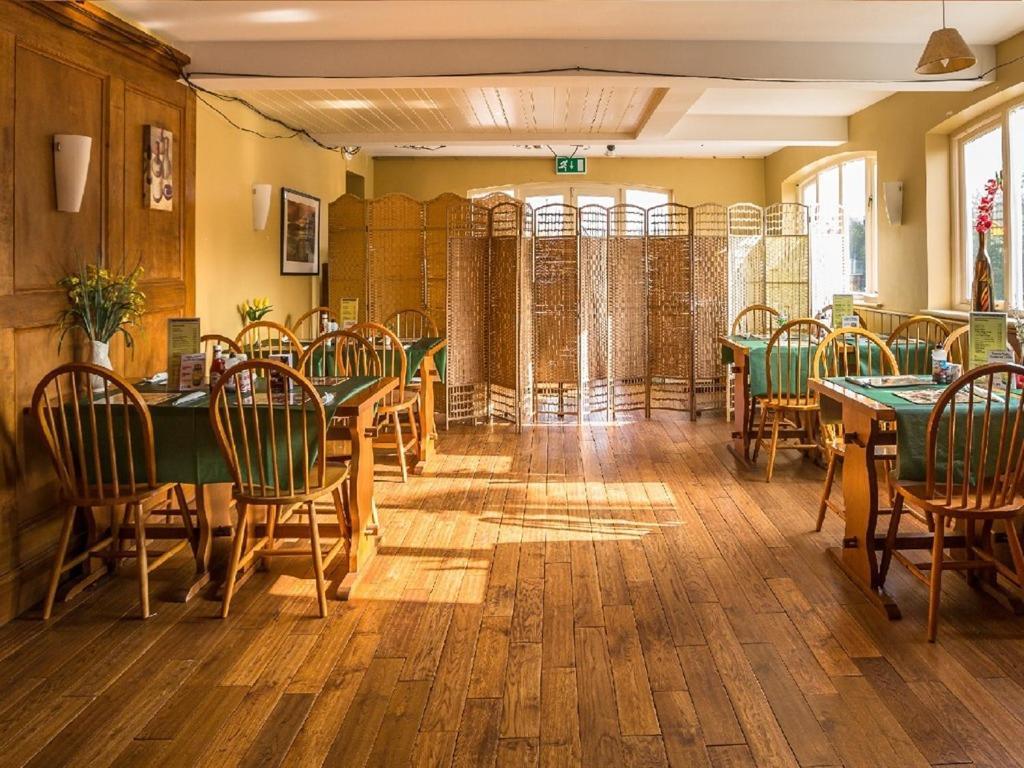 The Castle Hotel Talgarth Ngoại thất bức ảnh