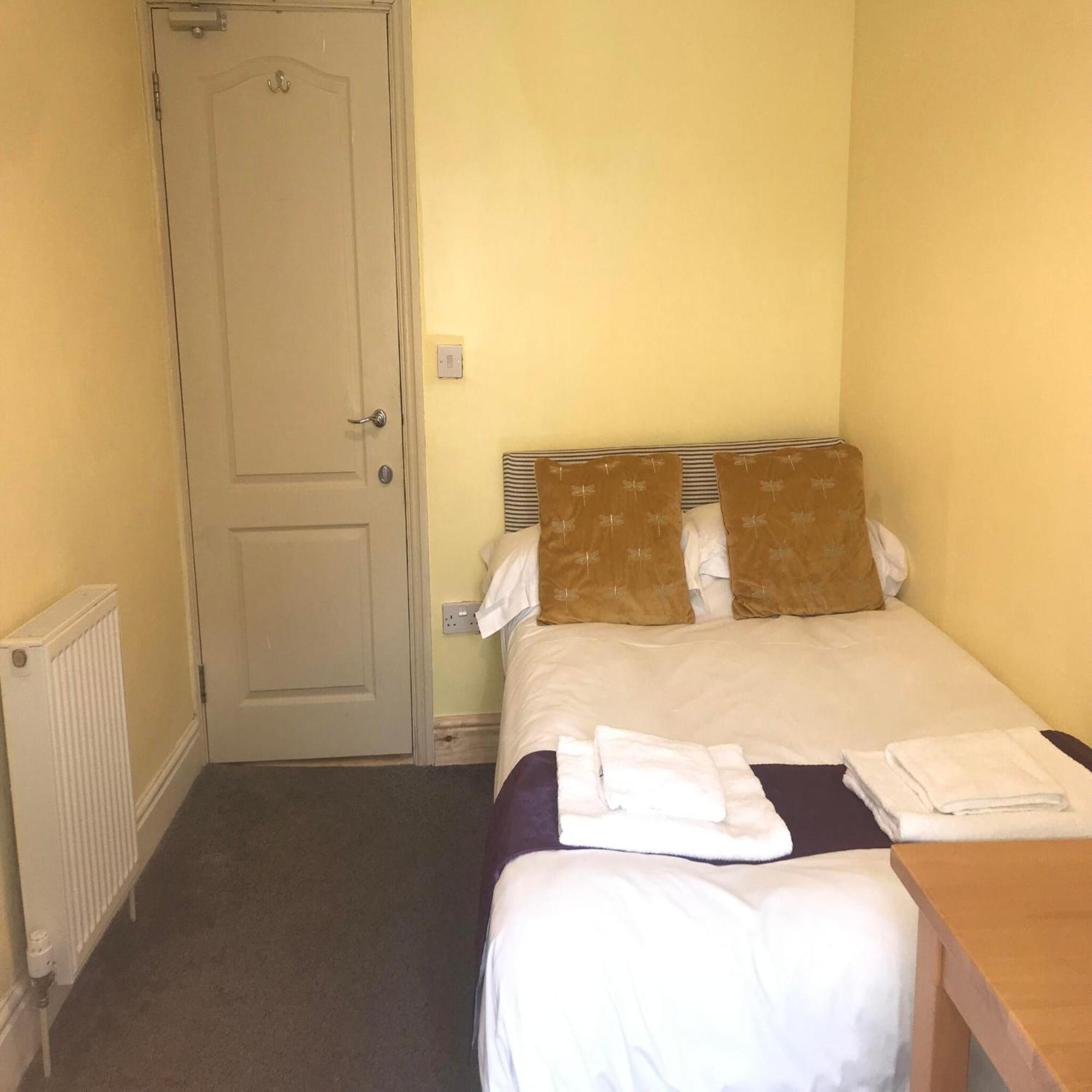 The Castle Hotel Talgarth Ngoại thất bức ảnh